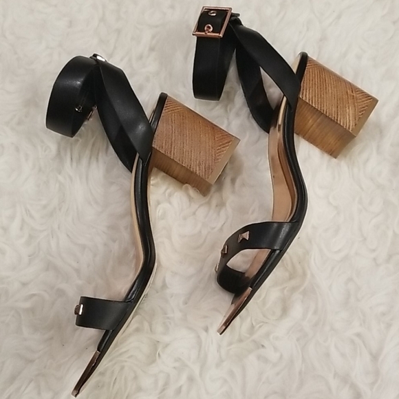 💕TED BAKER💕 Biah Ankle Strap Studded Bow Block Heel Sandals Black EU 39.5 NWT - Picture 6 of 7